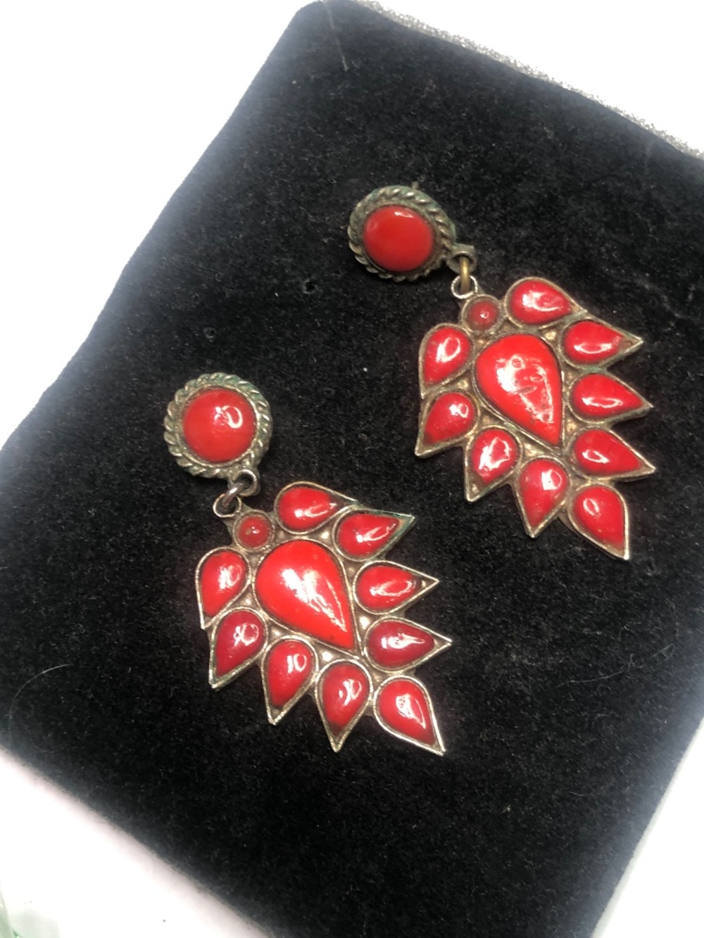 VTG red glass dangle earrings silver tone